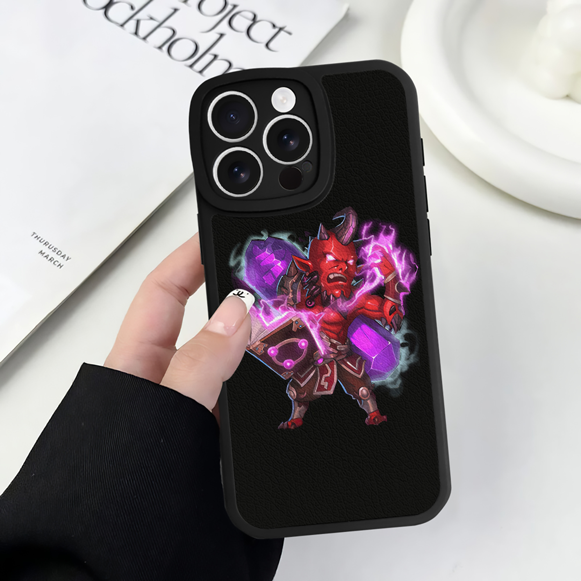 リーグ・オブ・レジェンド League of Legends LOL 【iPhone 16シリーズ対応】シリコンスマホケース（レザー調） 材質：シリコン